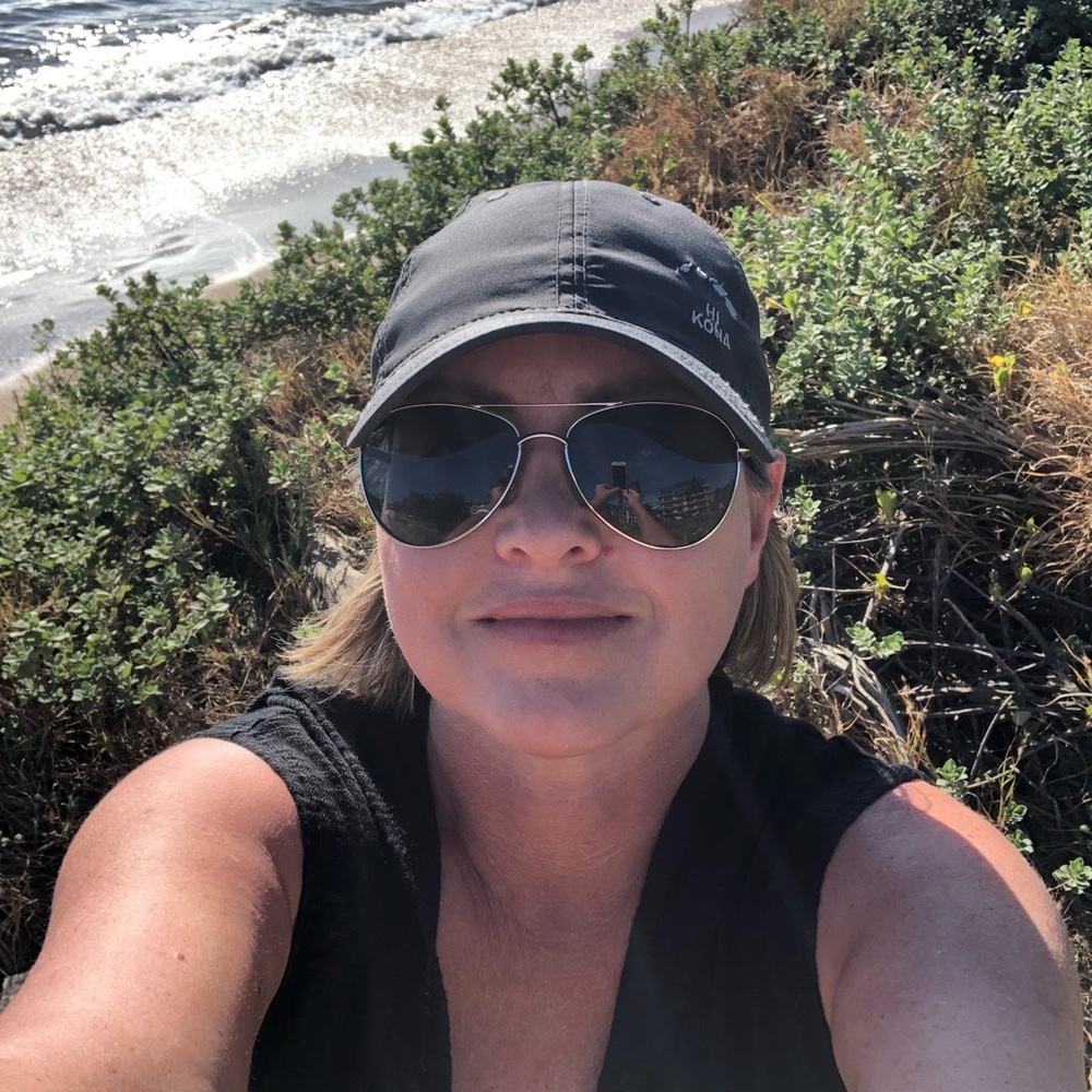 Meet your Posher, Jennifer